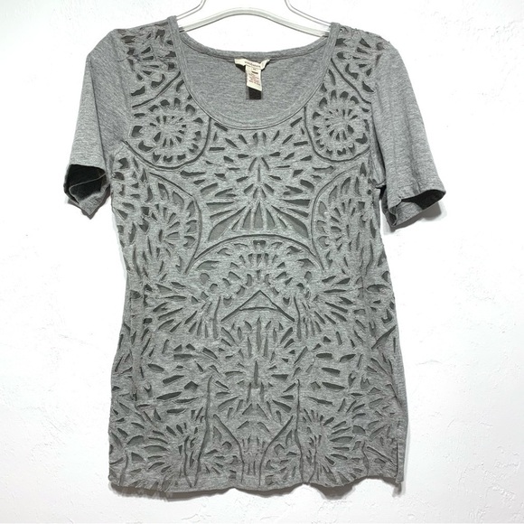 Sundance Gray Short Sleeve Shirt Blouse Round Neck Sheer Cutouts size Medium - Picture 1 of 5